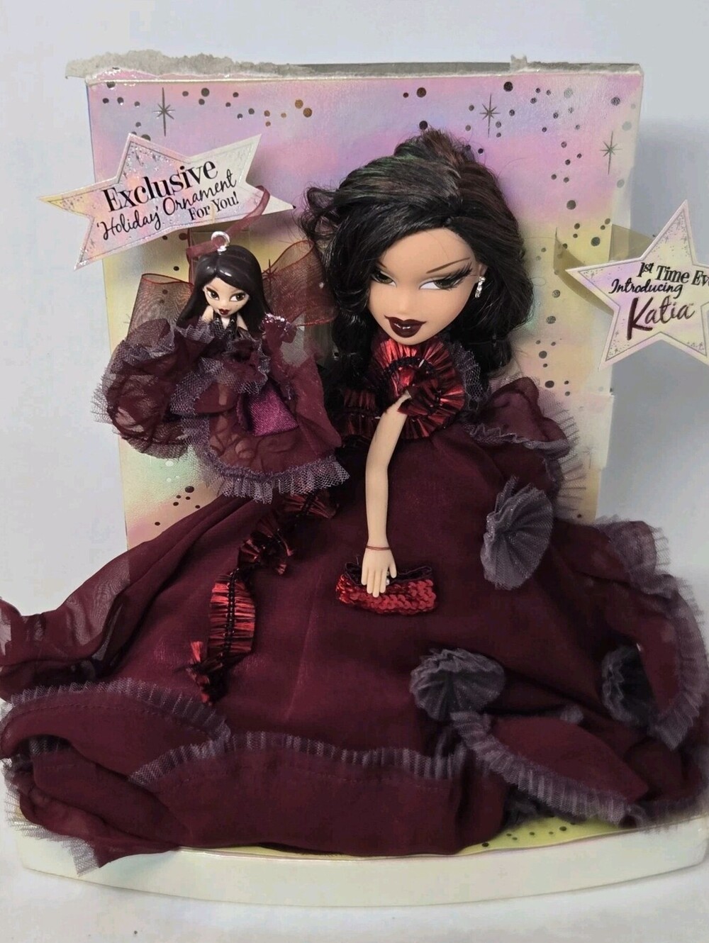 VTG Bratz Holiday Katia Fashion Doll 1st Edition & Exclusive Ornament 2005
